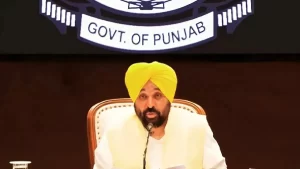 Punjab में Flood-Affected Areas में बड़े पैमाने पर Cleanup Drive Launched, CM Bhagwant Mann ने किया 100 Crore रुपये का ऐलान