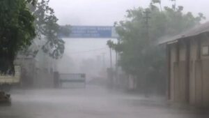 Punjab में आज से बारिश और ओलावृष्टि का यलाे अलर्ट: तापमान भी बढ़ेगा, तेज हवाएं चलेंगी, आदमपुर रहा सबसे ठंडा
