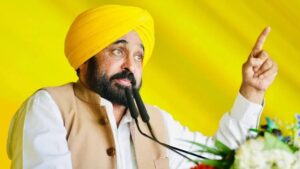 पंजाब में 2 IAS अधिकारी सस्पेंड:आंगनबाड़ी वर्करों के लिए स्मार्टफोन खरीदने में देरी पर एक्शन, चार की ट्रांसफर