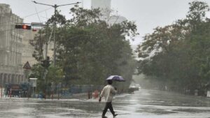 मानसून से पहले बदला मौसम का मिजाज, पंजाब के 17 जिलों में बारिश और तेज हवाओं का अलर्ट