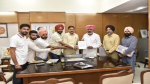 वित्त मंत्री हरपाल सिंह चीमा ने कर्मचारियों के लंबित मुद्दों के ठोस समाधान के लिए विभिन्न विभागों की कर्मचारी यूनियनों के साथ की बैठकें