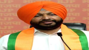 पहली बार वोटर बनने वालों के लिए बड़ा बदलाव, अब Form-6 के साथ माता-पिता की SIR जानकारी भी देनी होगी