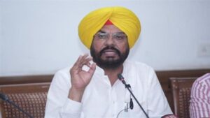 बादल परिवार पंजाब और सिख पंथ का सबसे बड़ा दुश्मन, उन्होंने पंजाब के सबसे बुरे दौर की सच्चाई को दबाने की कोशिश की: कुलदीप सिंह धालीवाल